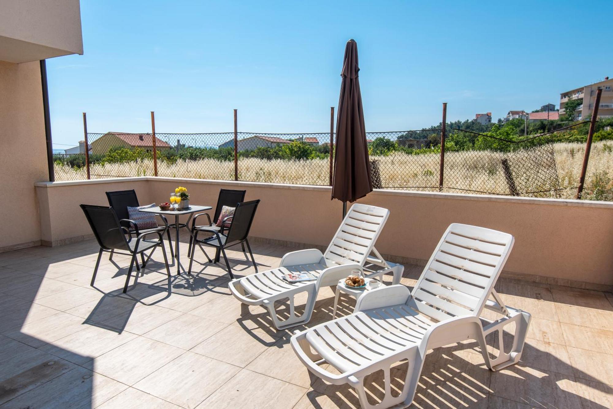 San Marian Apartments Podstrana Bagian luar foto
